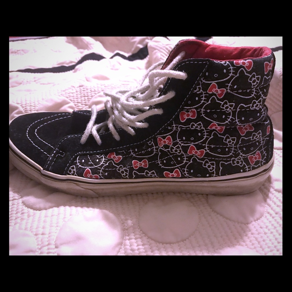Hello Kitty Vans Women Size 8